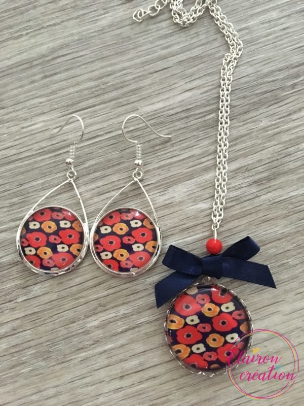 Parure Liberty fleuri rouge et bleu marine