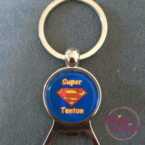 Porte-clé Super Tonton – Petit Cube