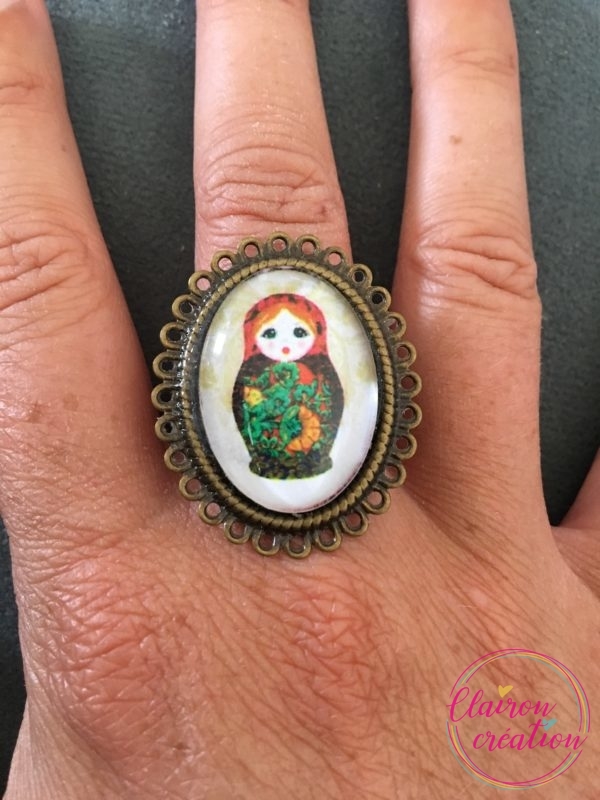 Bague ovale motif Poupée Russe
