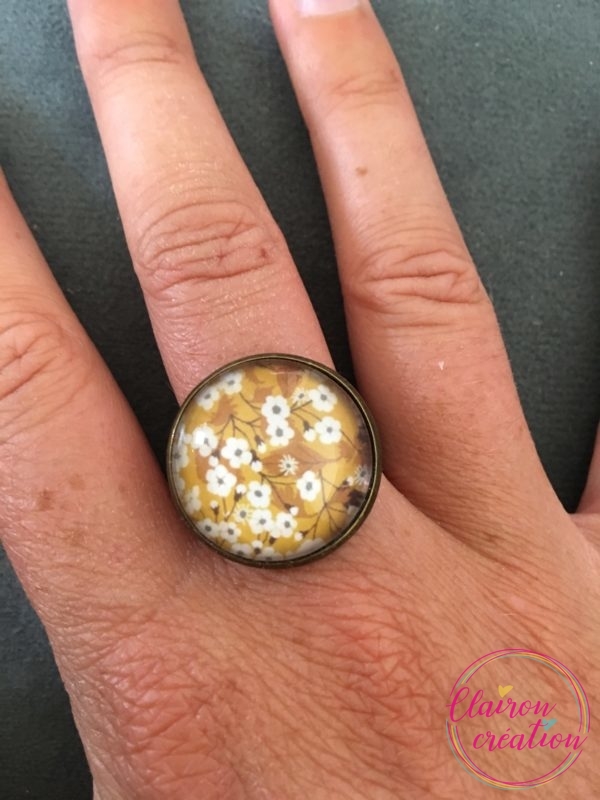 Bague Liberty fleuri moutarde
