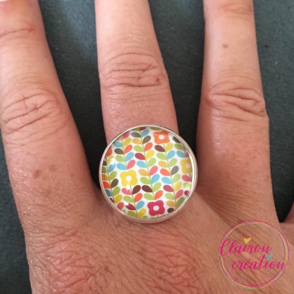 Bague super motif coloré rétro