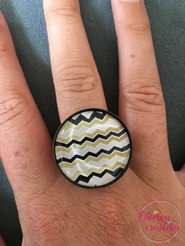 Bague zig zag noir et Or