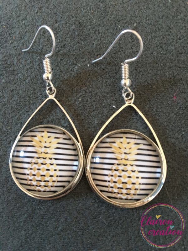 Boucles triangle Ananas sur fond rayé