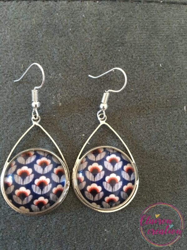 Boucles triangle Motif fleur rétro