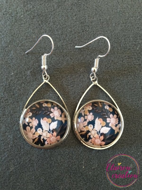 Boucles encore et toujours des fleurs :)