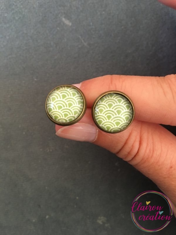 Puces d'oreilles Vaguelettes vertes
