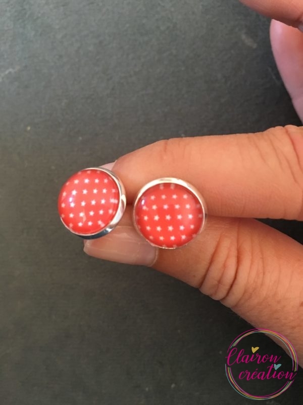 Puces d'oreilles motif pois rouges et blancs