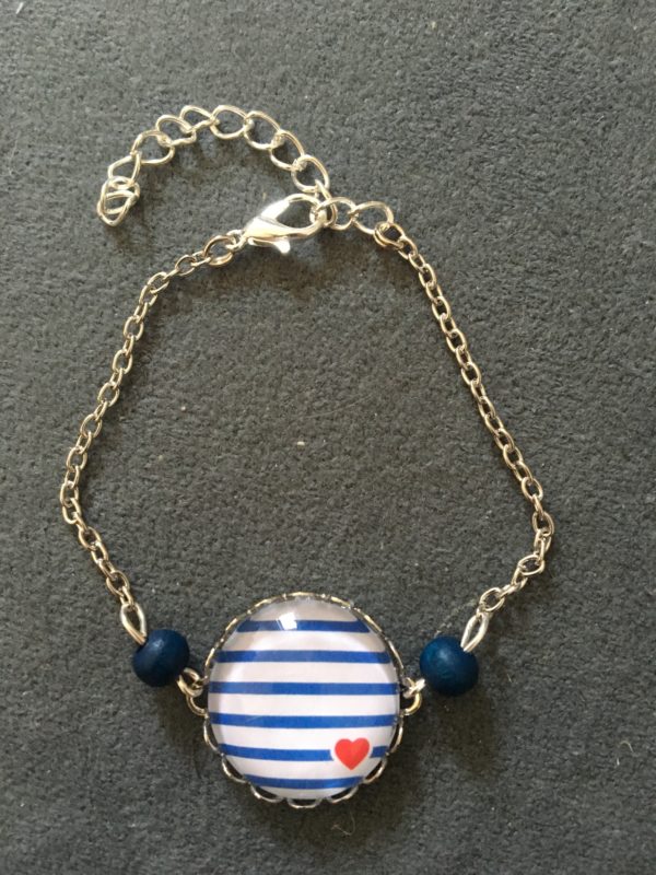 Bracelet Marinière et petit coeur rouge