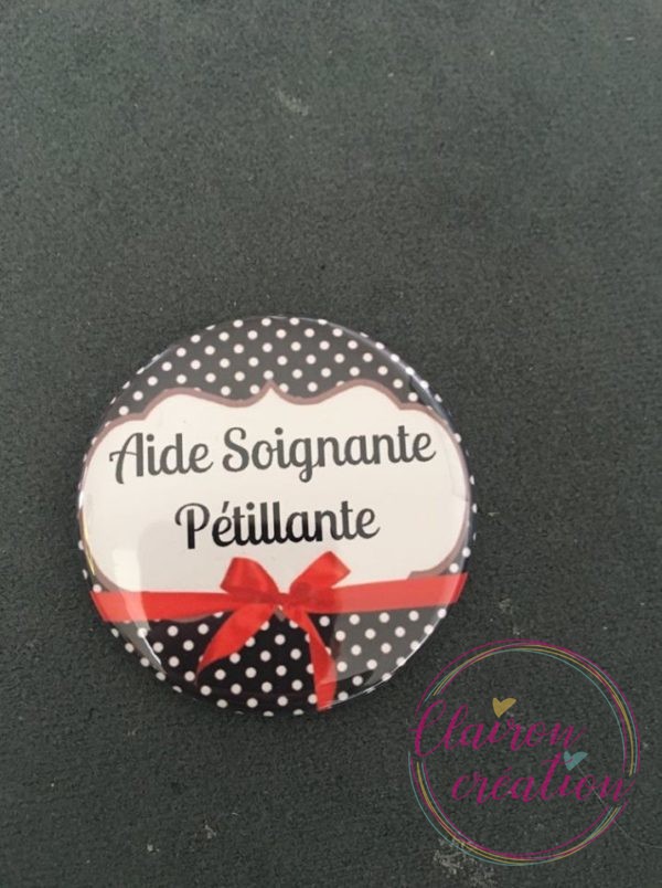 Badge aide soignante pétillante