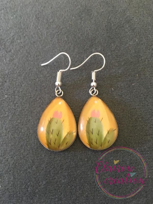 Boucles goutte Cactus fond moutarde