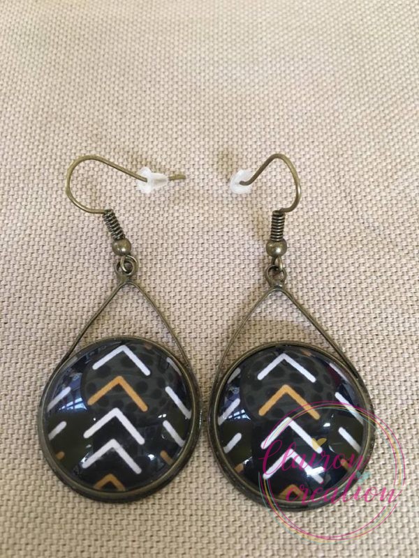 Boucles triangle flèches vers le haut