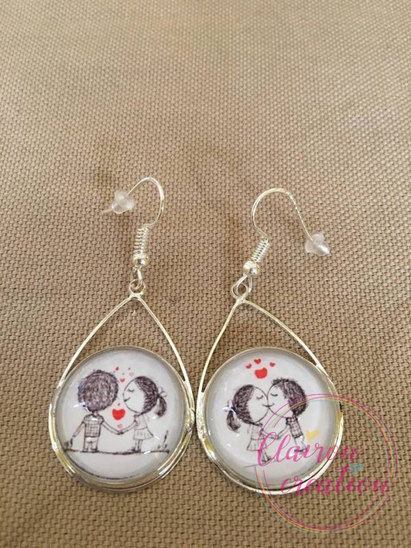 Boucles triangle jeunes amoureux