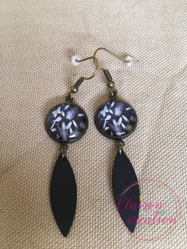 Boucles pendantes nature noir et blanc