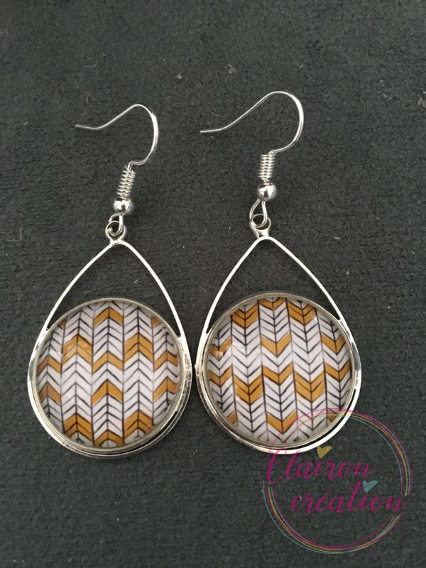 Boucles triangle Motif flèche d'Automne