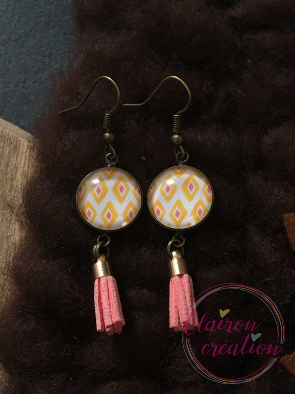 Boucles pompon losange orange rose