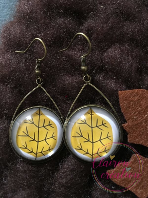 Boucles triangle Motif Feuilles Automne