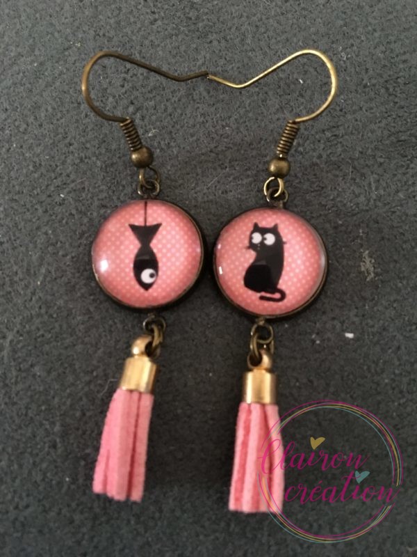 Boucles pompon poisson chat