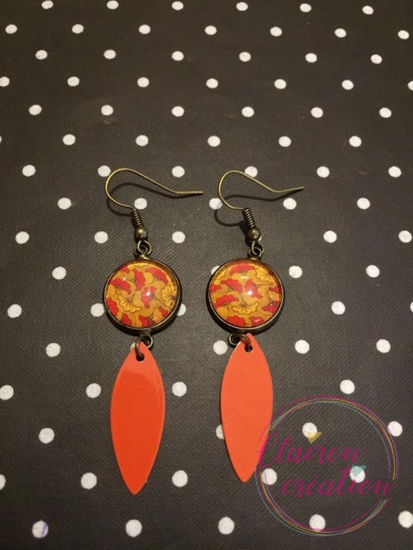 Boucles pendantes fleurs rouge orange