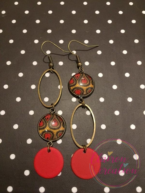 Boucles pendantes motif rouge moutarde