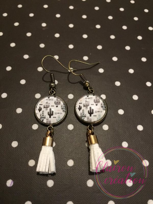 Boucles pompon Cactus noir et blanc