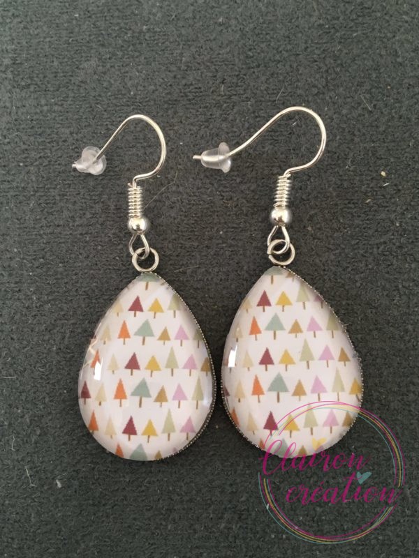 Boucles goutte Sapins Noël en couleur