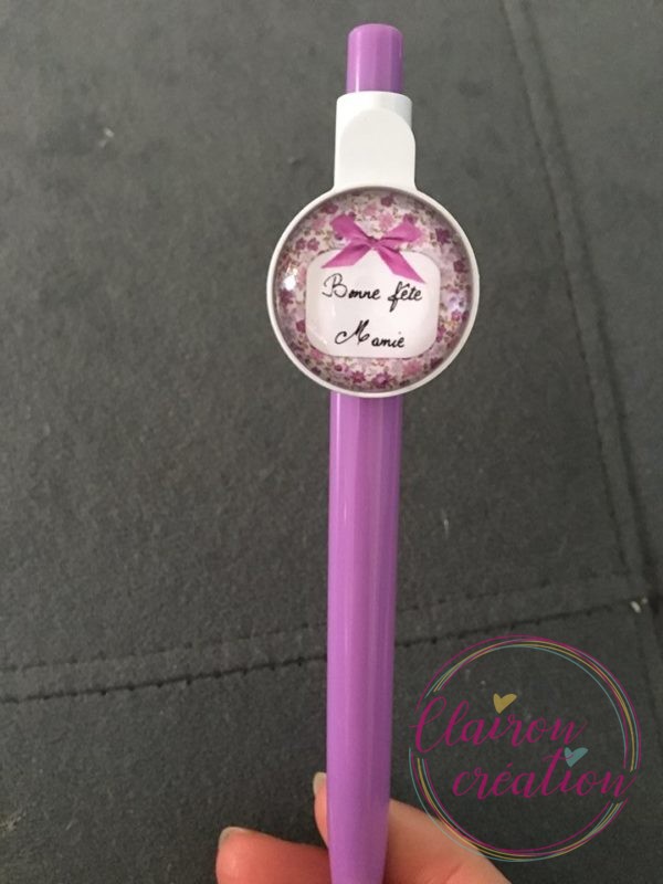 Crayon Bonne Fête Mamie fond violet