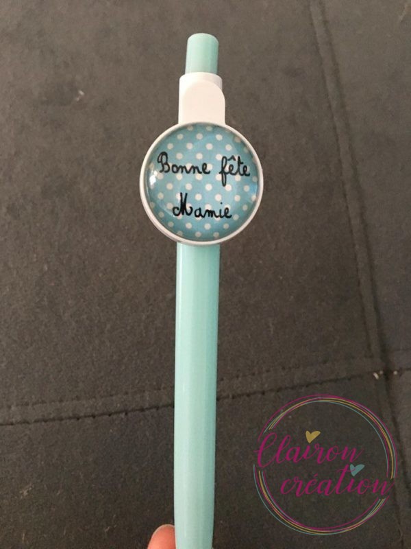 Crayon Bonne Fête Mamie fond bleu