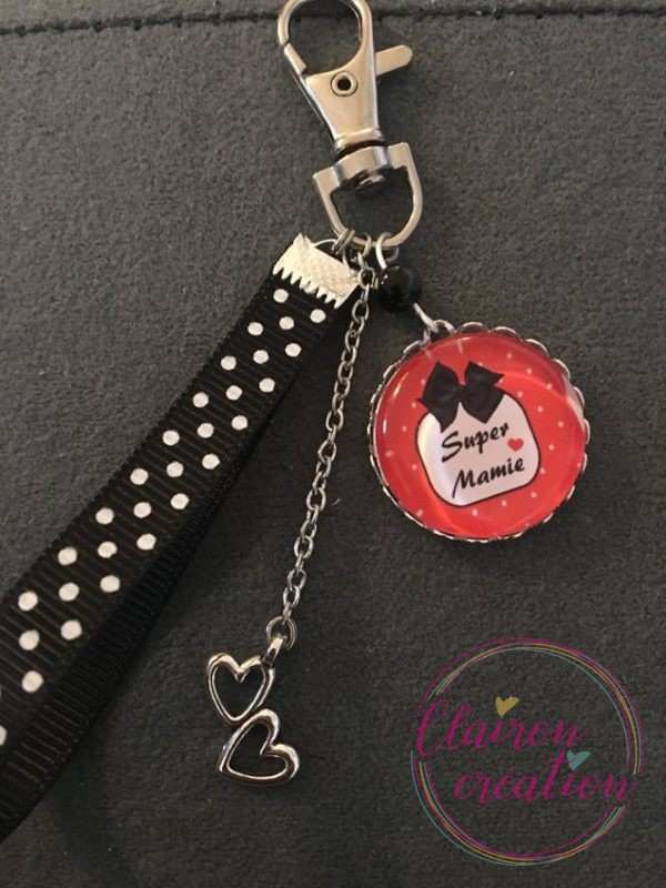 Porte Clé Super Mamie Noir et rouge