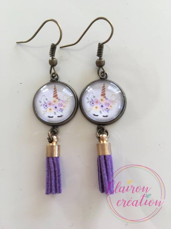 Boucles pompon fleurs corne de licorne