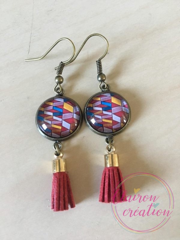 Boucles pompon forme geometrique colores