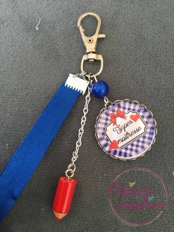 Porte Clé super maitresse ton bleu rouge