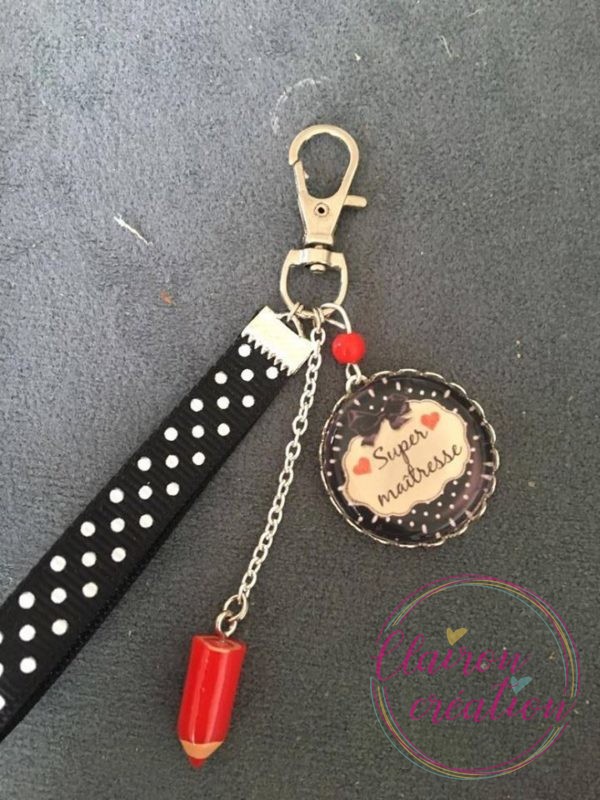 Porte Clé super maitresse ton noir rouge