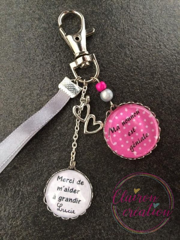 Porte Clé ma Nounou est géniale ton gris rose avec prénom