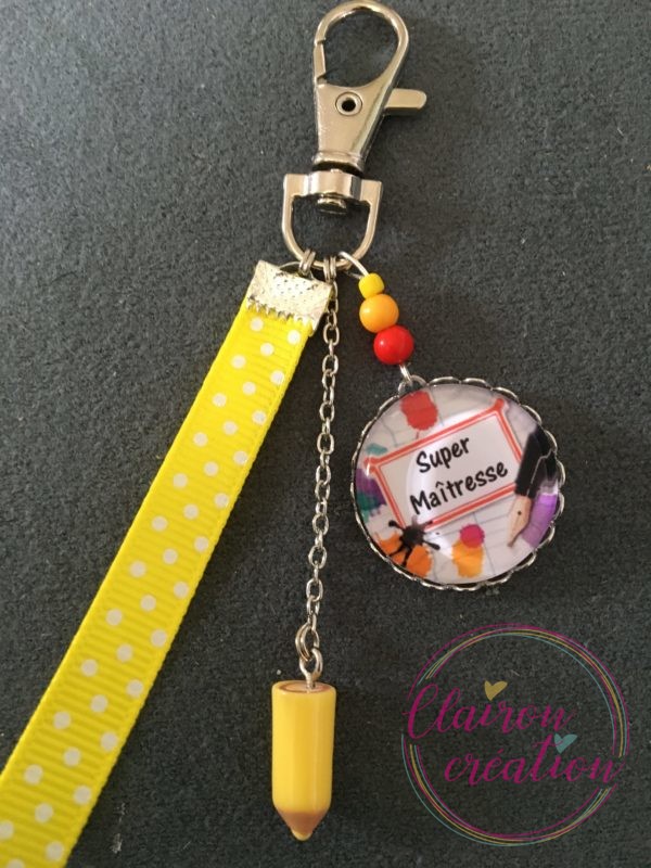 Porte Clé Super Maîtresse ton jaune