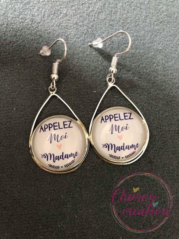 Boucles triangle appelez moi madame