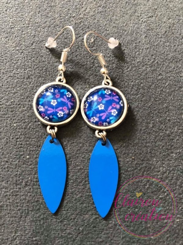 Boucles pendantes Papillons fleurs bleus