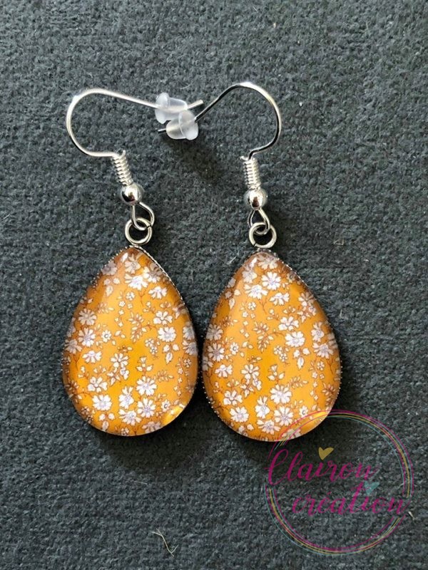 Boucles goutte Fleurs blanches liberty