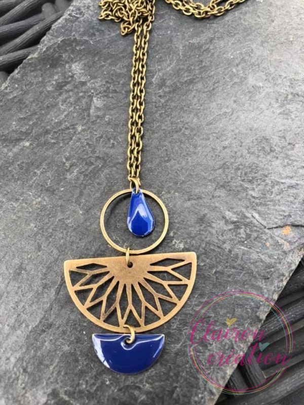 Sautoir éventail cuivré et sequins bleus