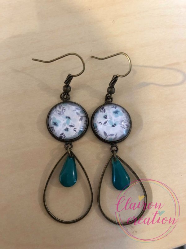 Boucles pendantes fleuris avec gouttes canard