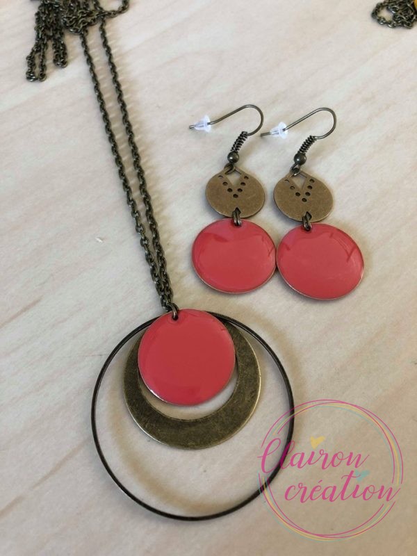 Parure avec cercles et rond couleur corail