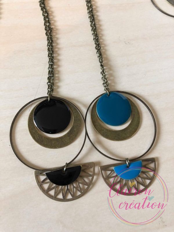 Sautoir avec cercles et sequin couleur noir ou bleu