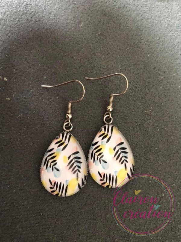 Boucles goutte feuilles noires