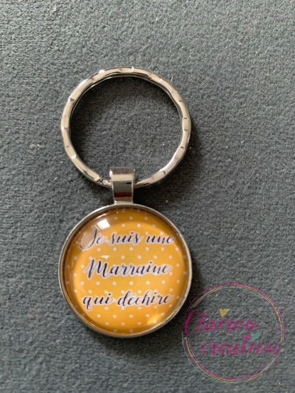 Porte Clé Je suis une Marraine qui Déchire Jaune