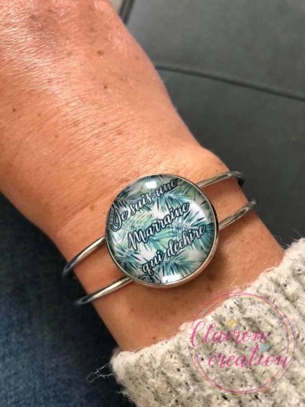 Bracelet Manchette je suis une marraine qui dechire