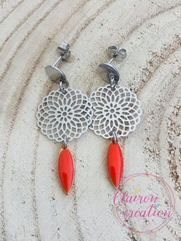 La paire de Boucles ROSACES argentées (16) Corail