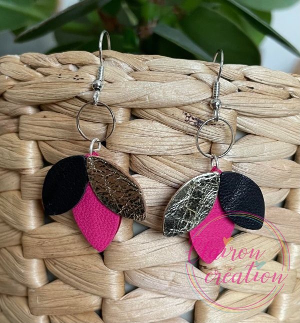 Boucles en pétales de CUIR (24)