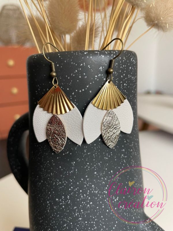 boucles en CUIR Dorées (99)